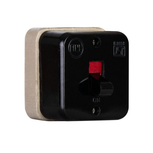 FINE Square Switch 16A